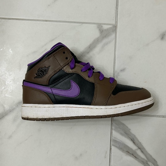Air Jordan 1 Purple Mocha - Picture 4 of 10